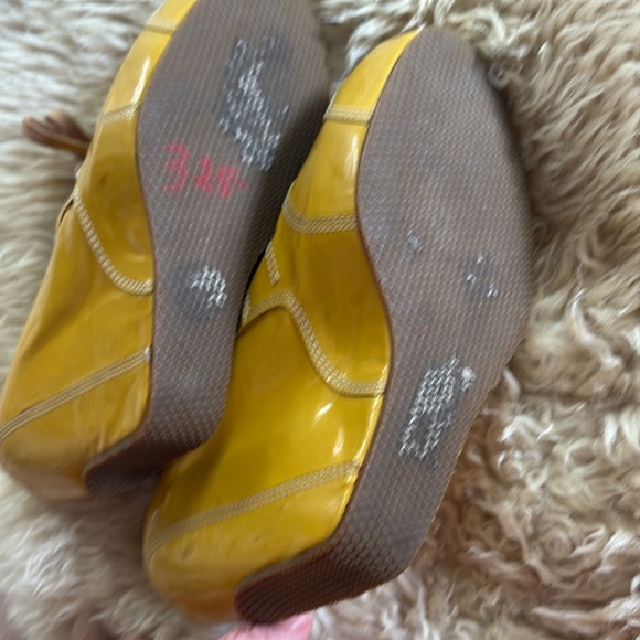 Vintage Dries Van Noreen unique yellow paten leather platform shoes size 8 - Picture 13 of 15